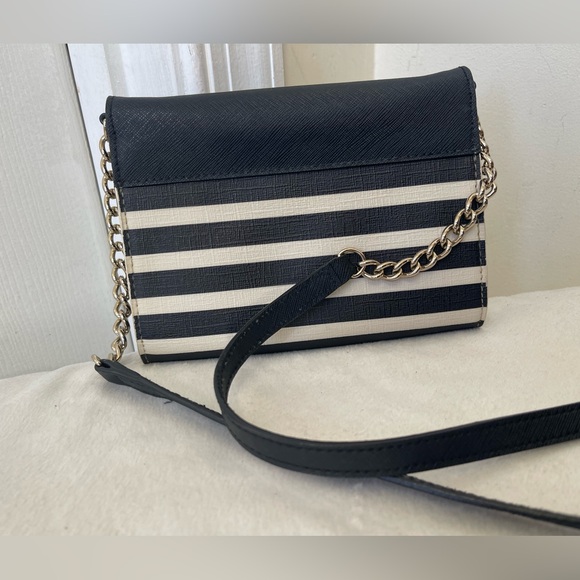 Kate Spade Striped storybook lining Small Crossbody Bag EUC - Picture 10 of 10